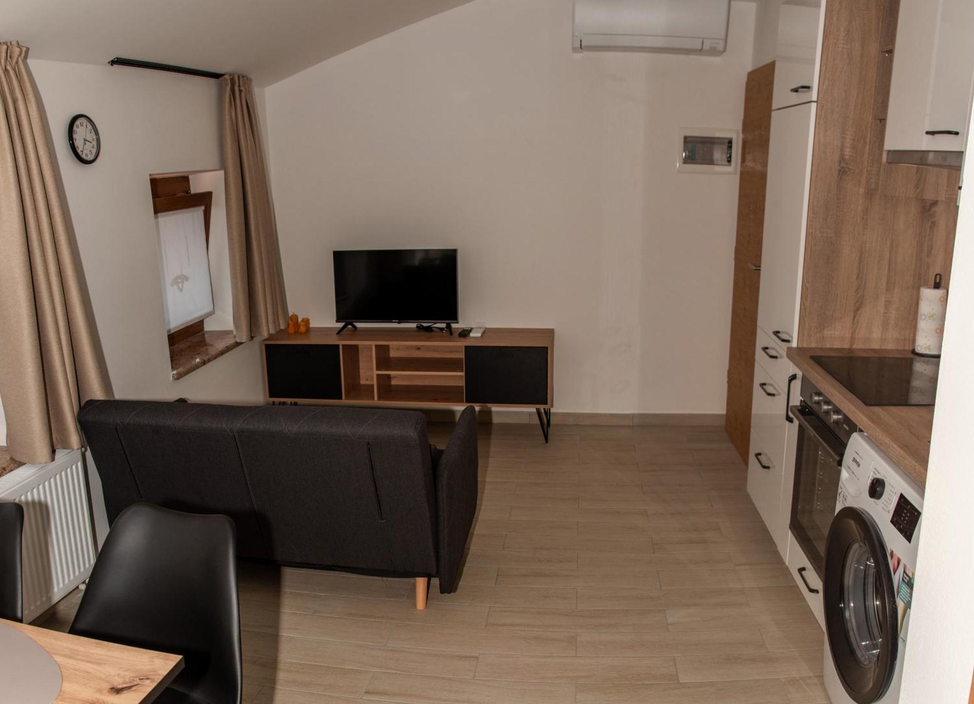 Apartmaji Tinta Kanal Экстерьер фото
